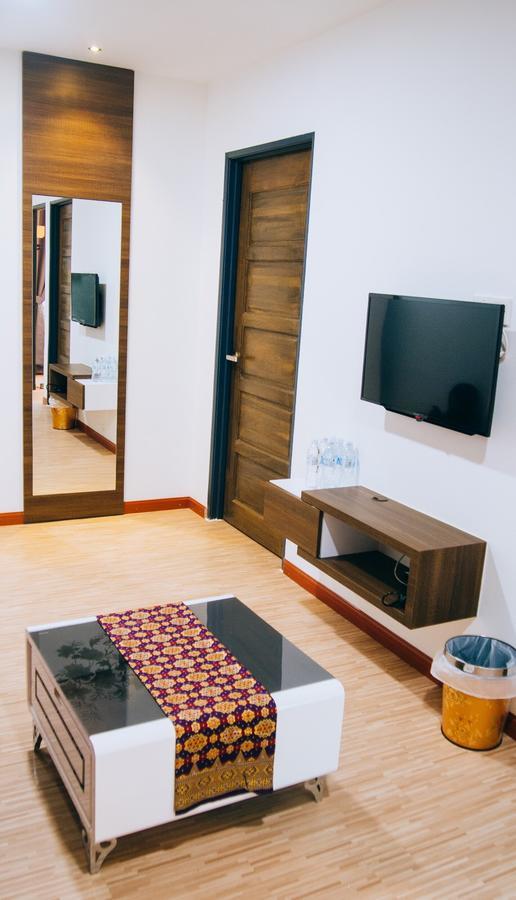 My Rainforest Suite Hotel Self Check In Out Kuah Exterior photo